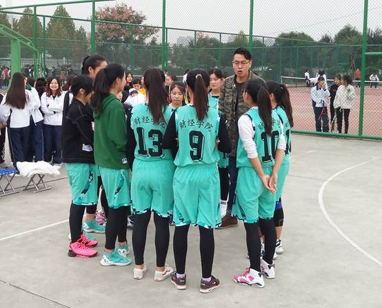 说明: C:\Users\Lenovo\Desktop\新建文件夹 (2)\讲解战术.jpg