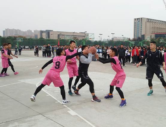 说明: C:\Users\Lenovo\Desktop\新建文件夹 (2)\遭遇包夹.jpg