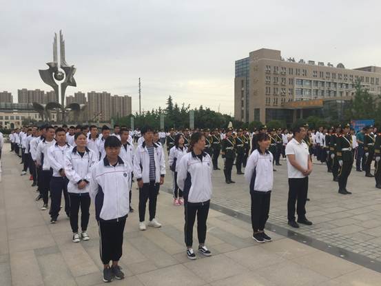 说明: C:\Users\Lenovo\Desktop\新建文件夹\c24c913146738637217a56d29d73e0e.jpg