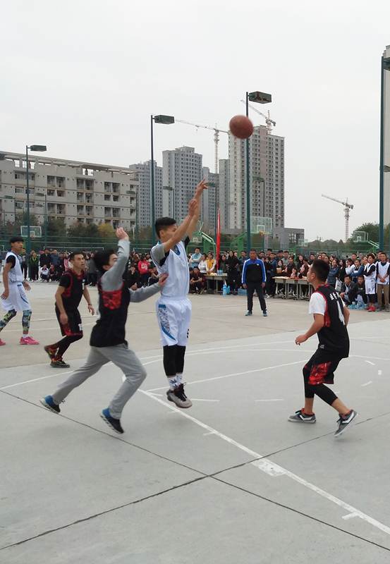 说明: C:\Users\Lenovo\Desktop\新建文件夹 (2)\跳投.jpg