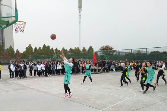 说明: C:\Users\Lenovo\Desktop\新建文件夹 (2)\一骑绝尘.jpg